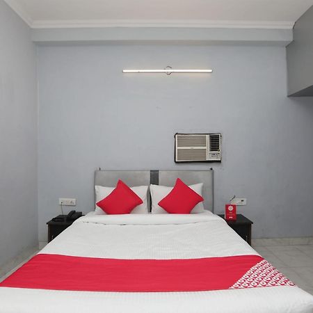 Super Hotel O Athithi Ghaziabad Bagian luar foto