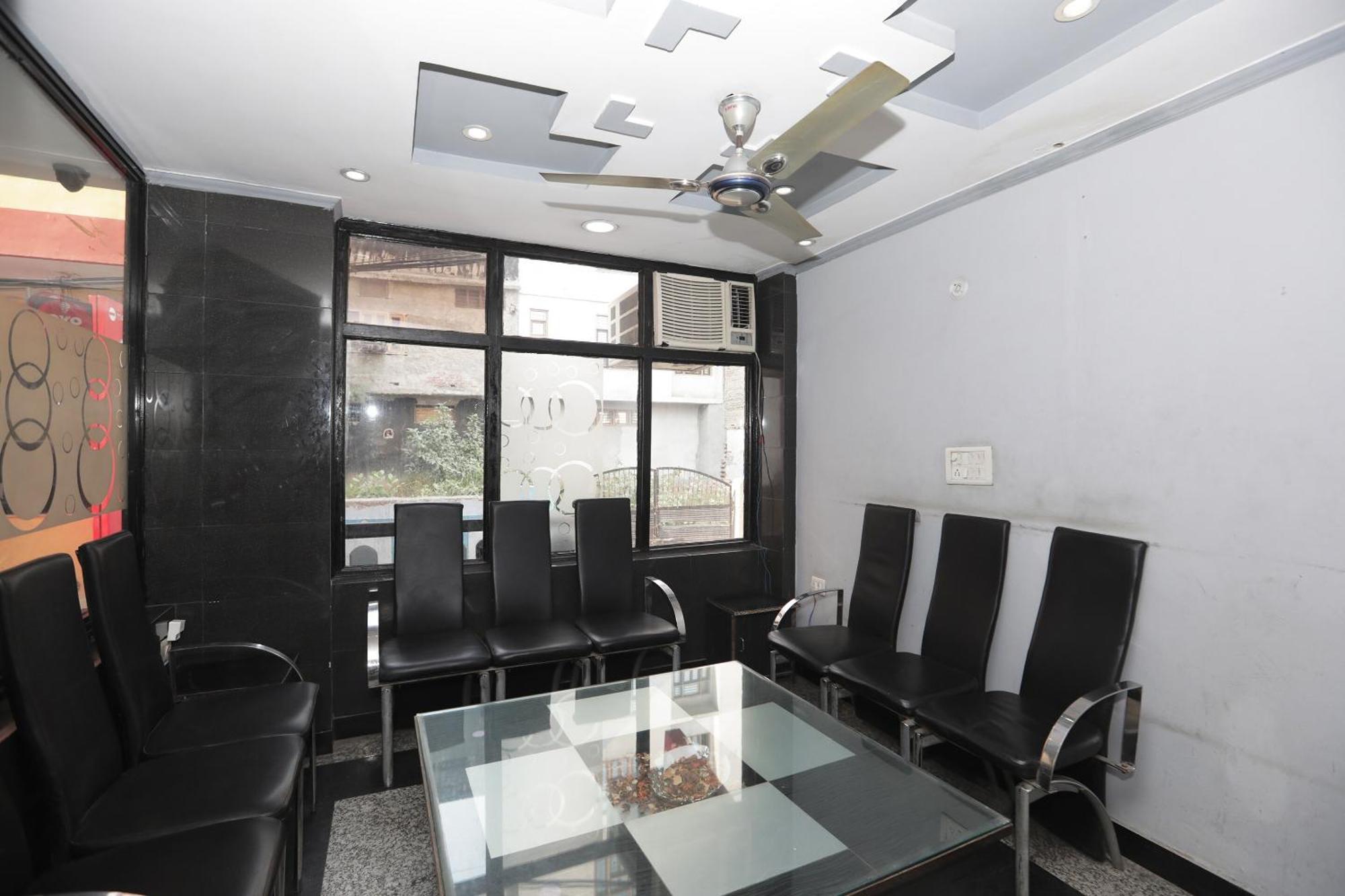 Super Hotel O Athithi Ghaziabad Bagian luar foto