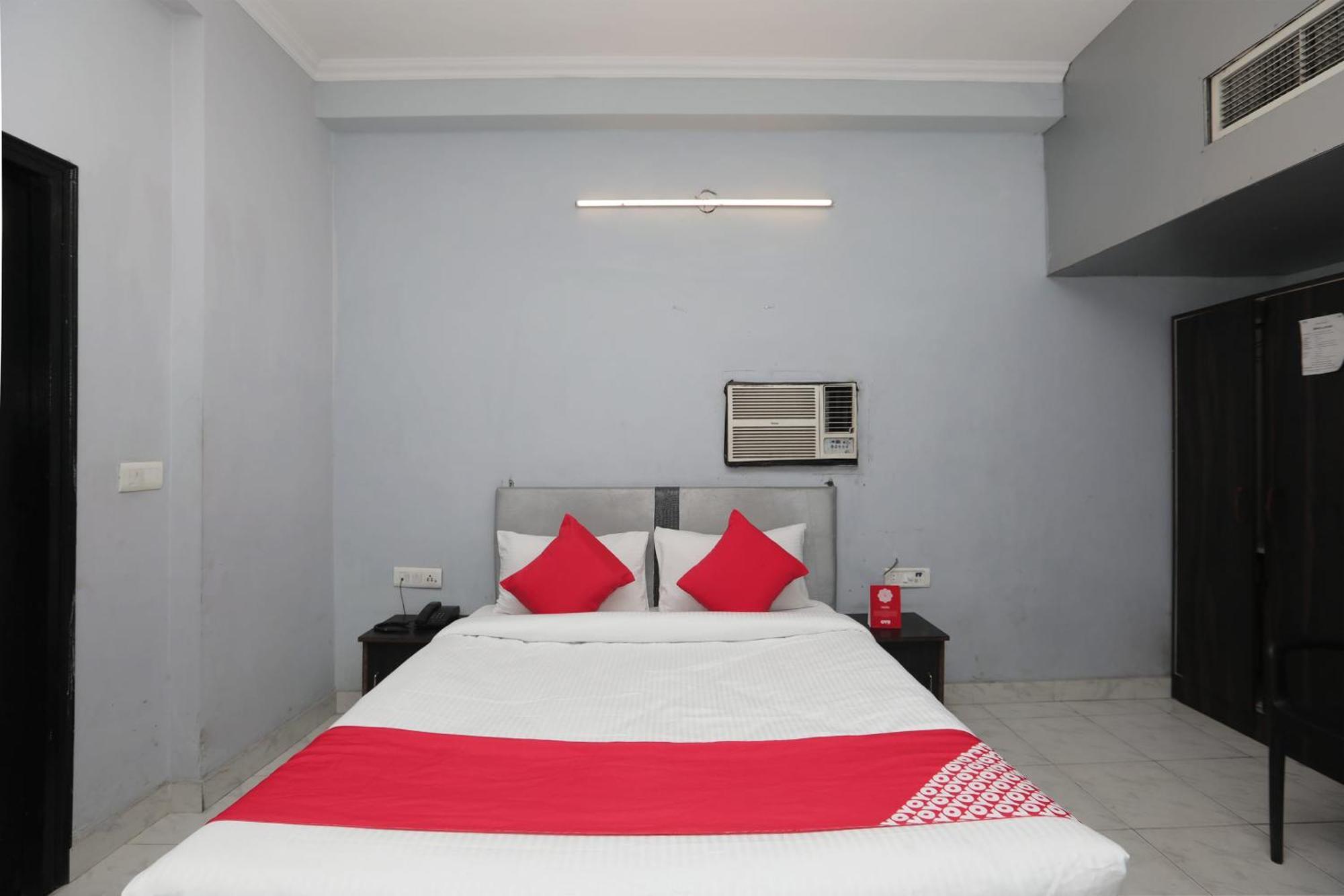 Super Hotel O Athithi Ghaziabad Bagian luar foto