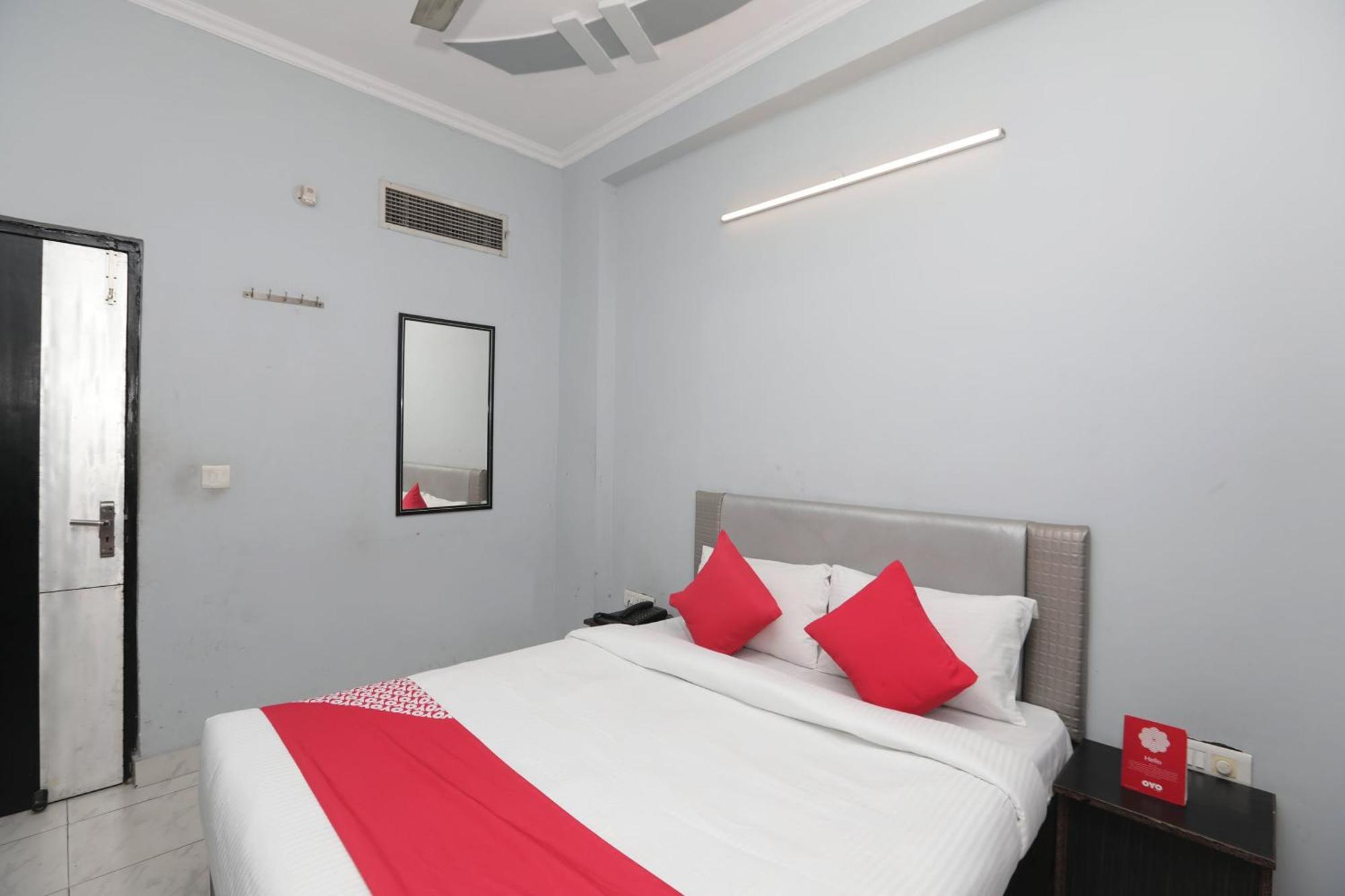 Super Hotel O Athithi Ghaziabad Bagian luar foto