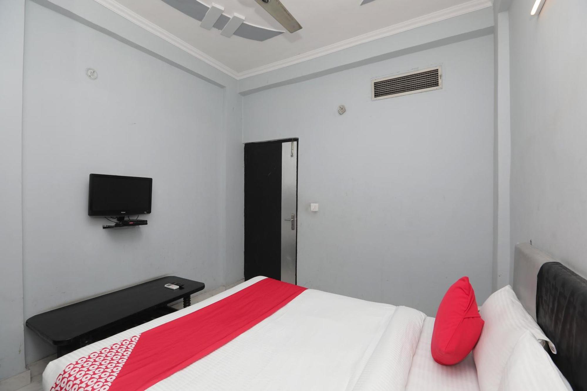 Super Hotel O Athithi Ghaziabad Bagian luar foto
