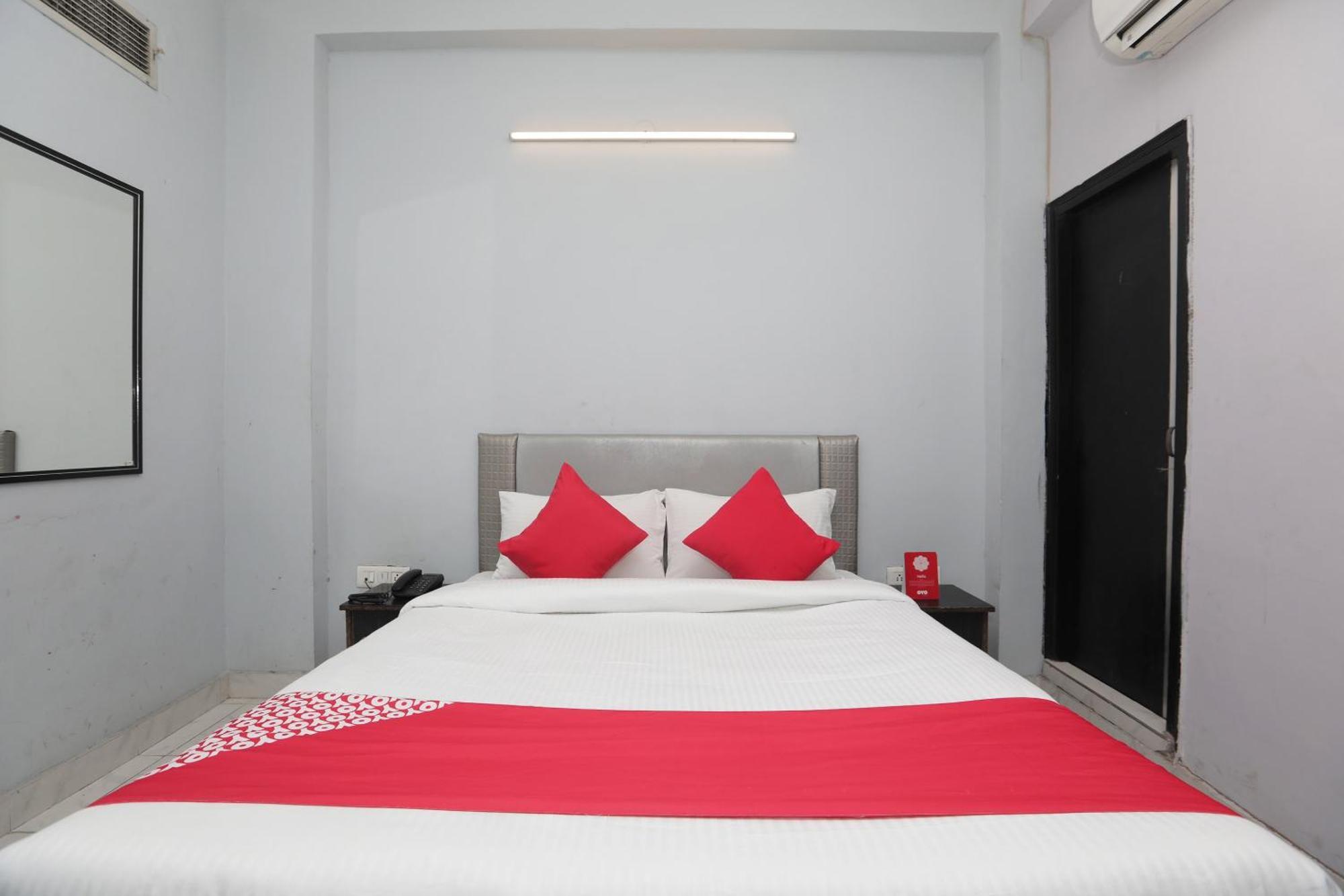 Super Hotel O Athithi Ghaziabad Bagian luar foto