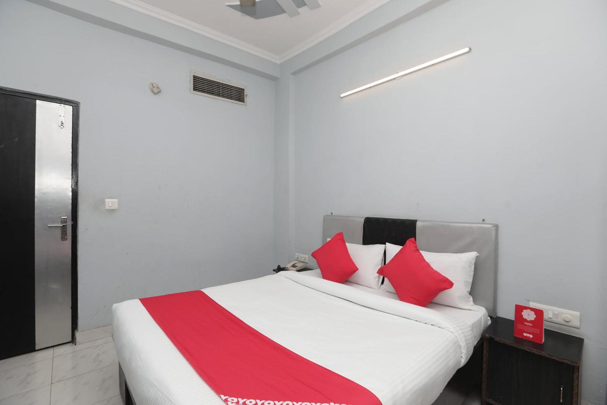 Super Hotel O Athithi Ghaziabad Bagian luar foto