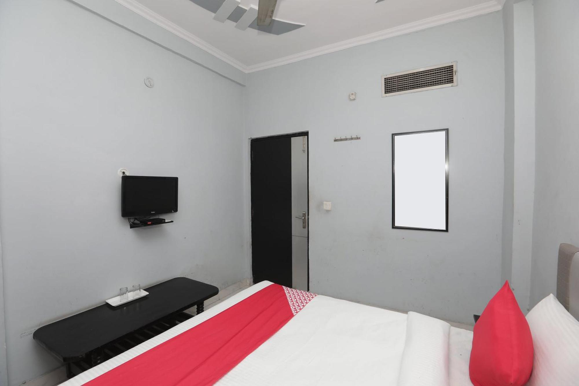 Super Hotel O Athithi Ghaziabad Bagian luar foto